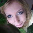 Avis from Delaware Wants to Ride Your Huge Cock Live on Cam!